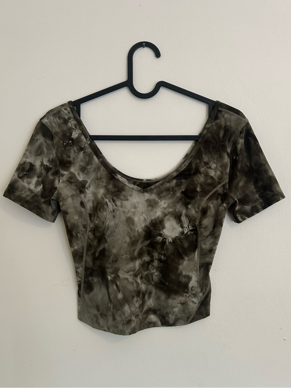 Lululemon Cropped Green T-Shirt.